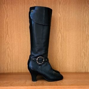 Aerosoles Black Leather 7M with Brass Detail